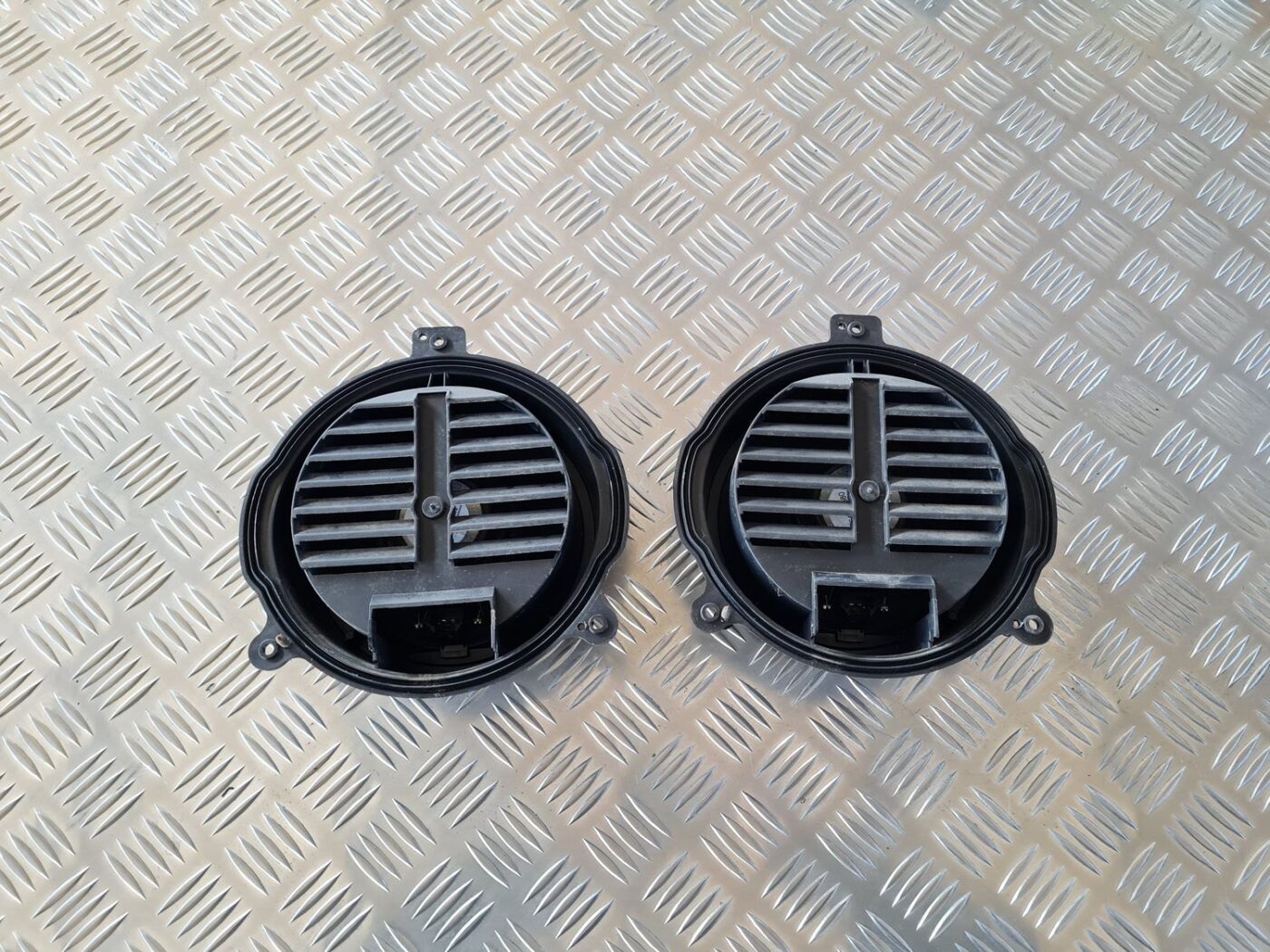 Durvju skaļrunis, apakšā priekš CITROEN BERLINGO 2014 1 Durvju skaļrunis, apakšā priekš CITROEN BERLINGO 2014