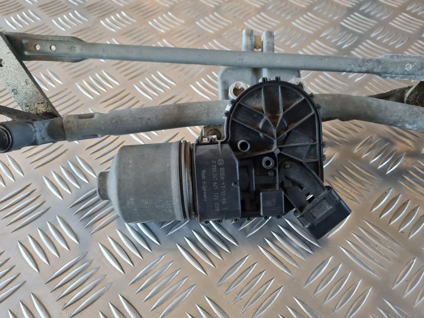 Vējstikla tīrīšanas mehānisms priekš CITROEN BERLINGO 2014 7 Vējstikla tīrīšanas mehānisms priekš CITROEN BERLINGO 2014