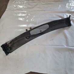 Vējstikla uzlikas (deflektora) režģis priekš CITROEN BERLINGO 2014