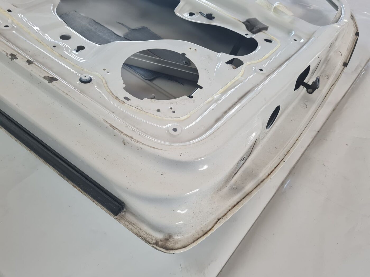 Priekšējās kreisās durvis priekš CITROEN BERLINGO 2014