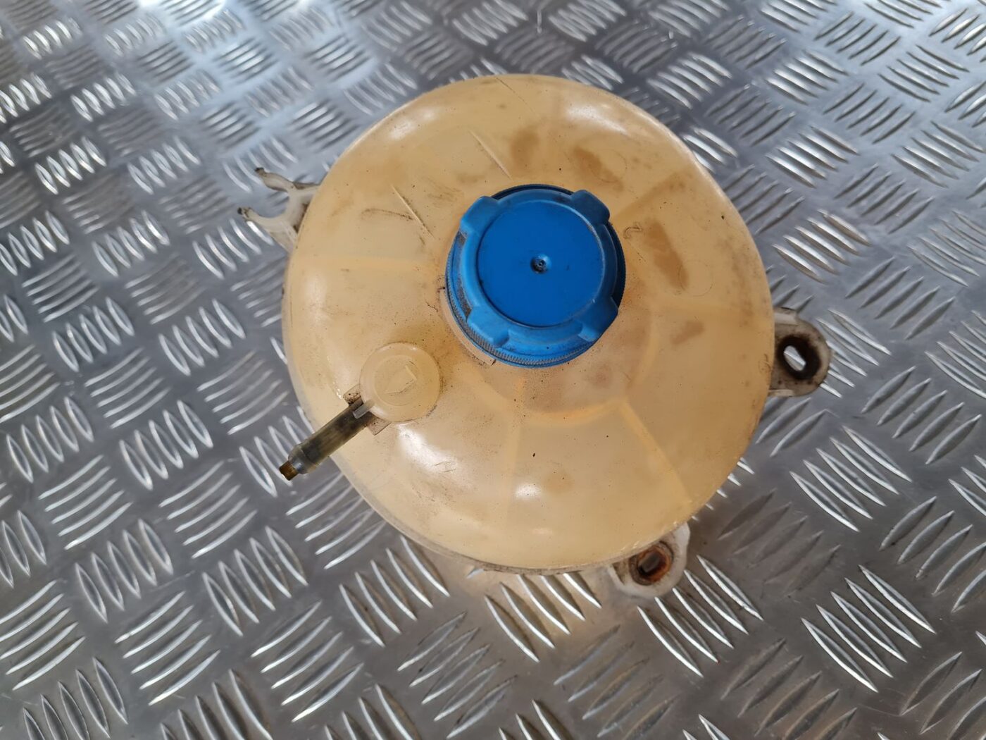 Dzesēšanas šķidruma tvertne priekš FIAT STILO 2003