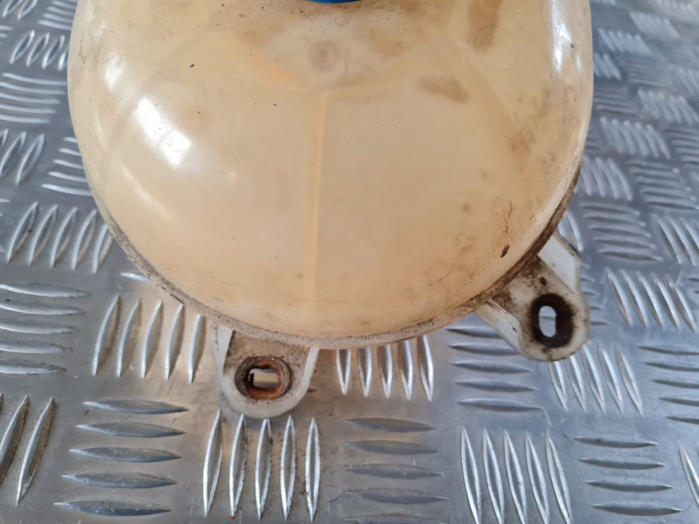 Dzesēšanas šķidruma tvertne priekš FIAT STILO 2003