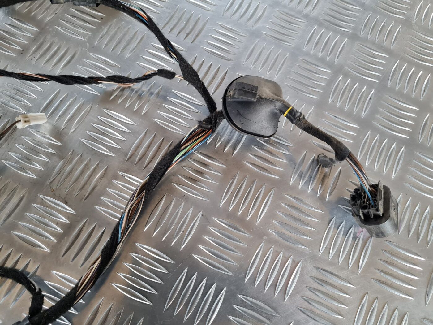 Durvju vadi priekš FIAT STILO 2003