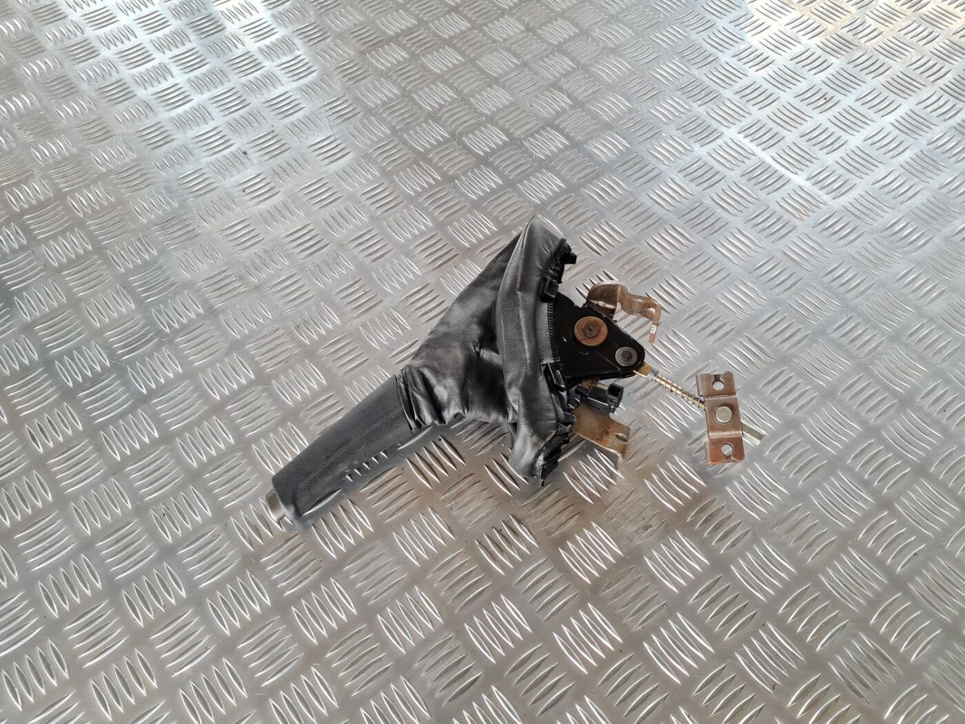 Stāvbremzes svira priekš FIAT STILO 2003