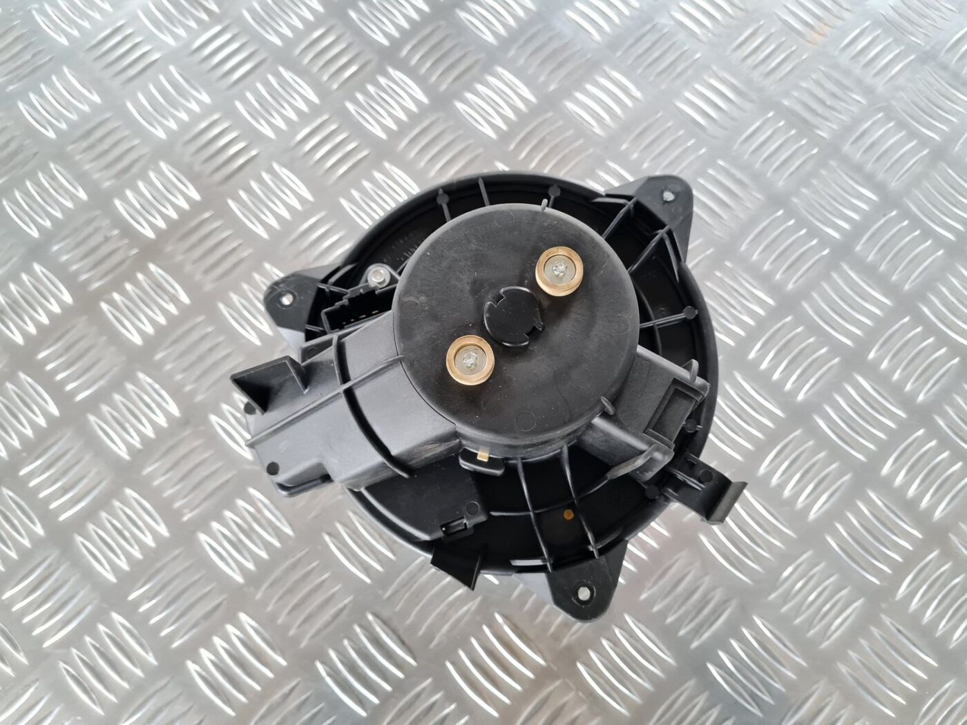 Salona ventilators priekš FIAT STILO 2003