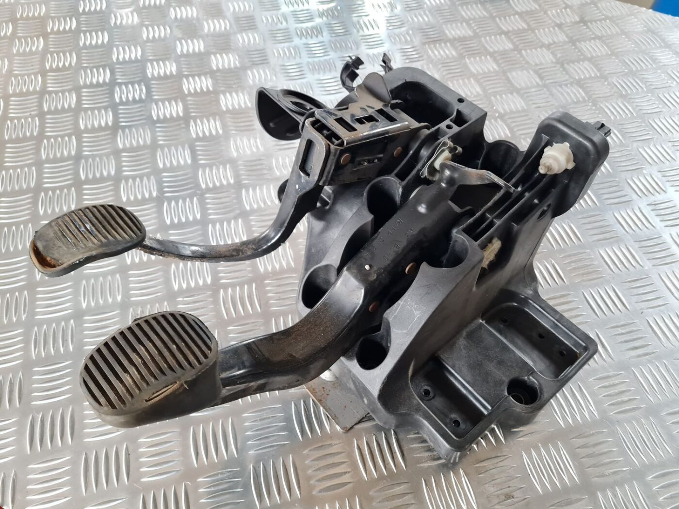 Pedāļu bloks priekš FIAT STILO 2003 3 Pedāļu bloks priekš FIAT STILO 2003