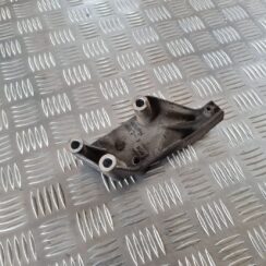 Dzinēja kronšteins priekš FIAT STILO 2003