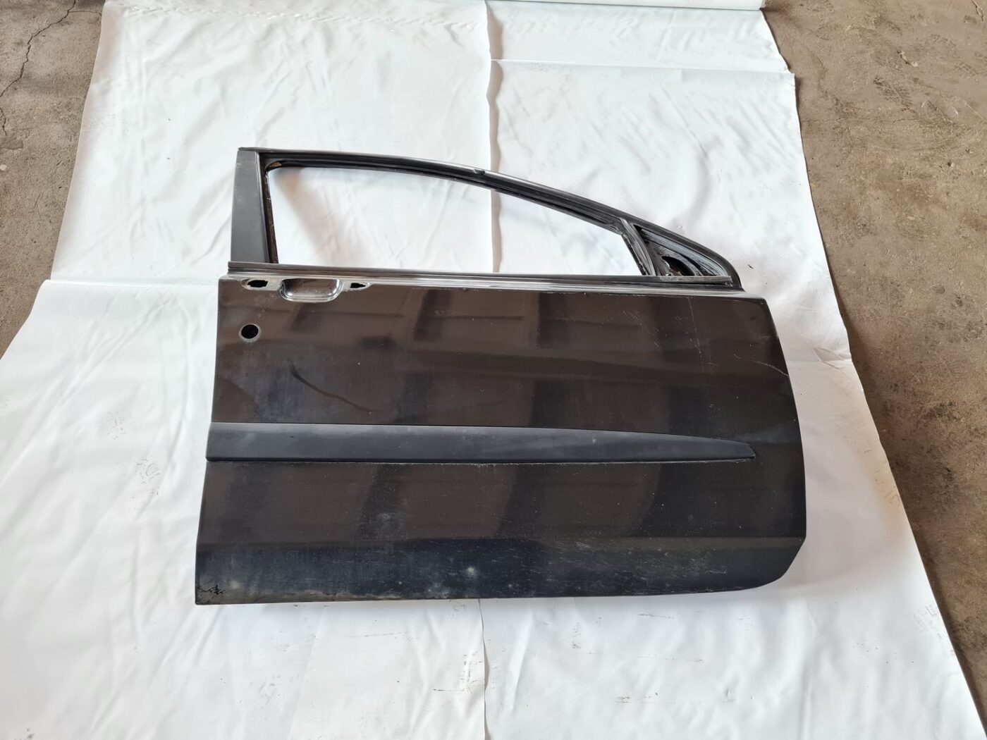 Priekšējās labās durvis priekš FIAT STILO 2003 1 Priekšējās labās durvis priekš FIAT STILO 2003