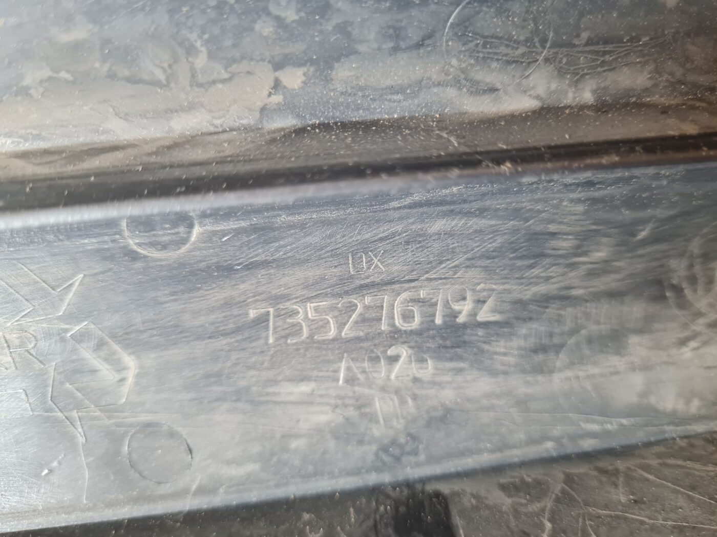 Sliekšņa priekšēja laba uzlika (salonā) priekš FIAT STILO 2003 3 Sliekšņa priekšēja laba uzlika (salonā) priekš FIAT STILO 2003