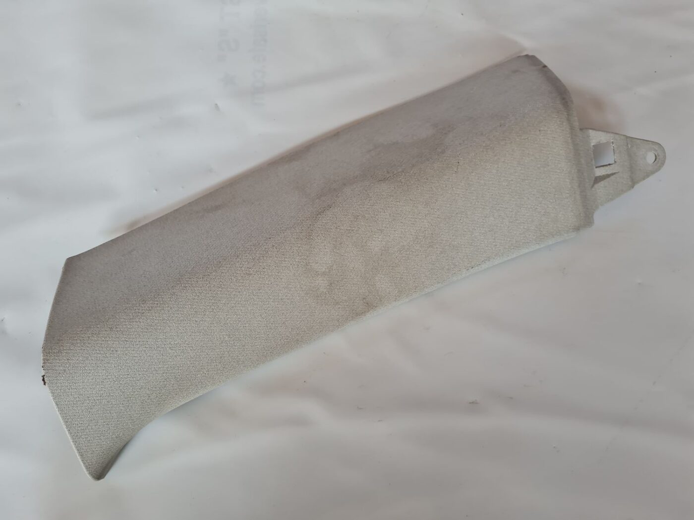 Aizmugurējas salona statnes apdare priekš FIAT STILO 2003 2 Aizmugurējas salona statnes apdare priekš FIAT STILO 2003