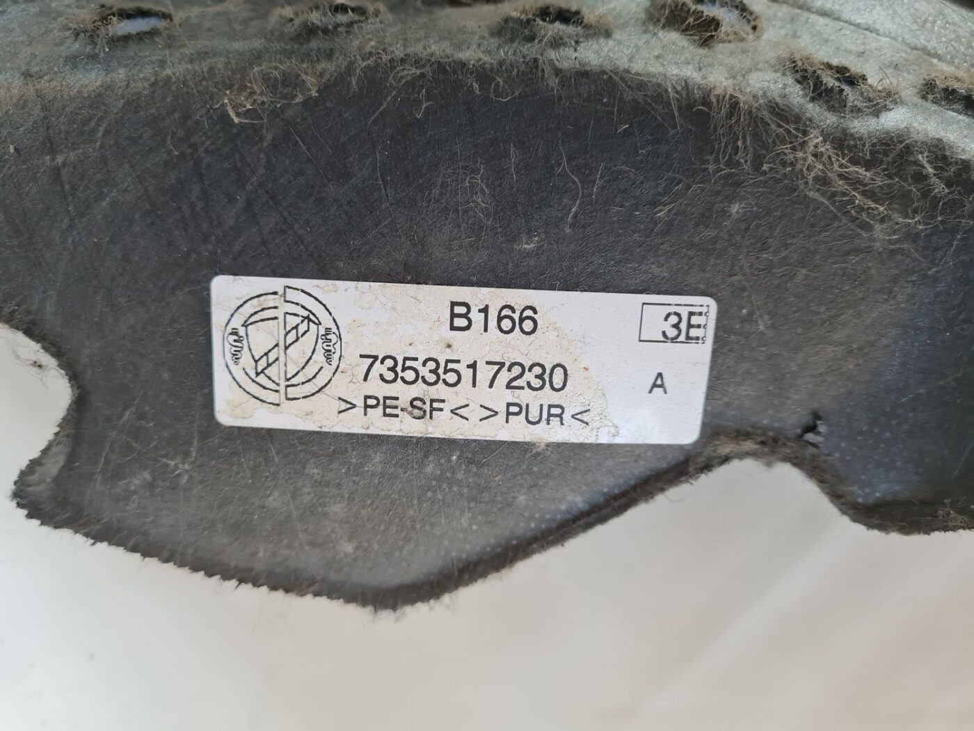 Bagāžnieka nodalījuma sānu apdare priekš FIAT STILO 2003 3 Bagāžnieka nodalījuma sānu apdare priekš FIAT STILO 2003