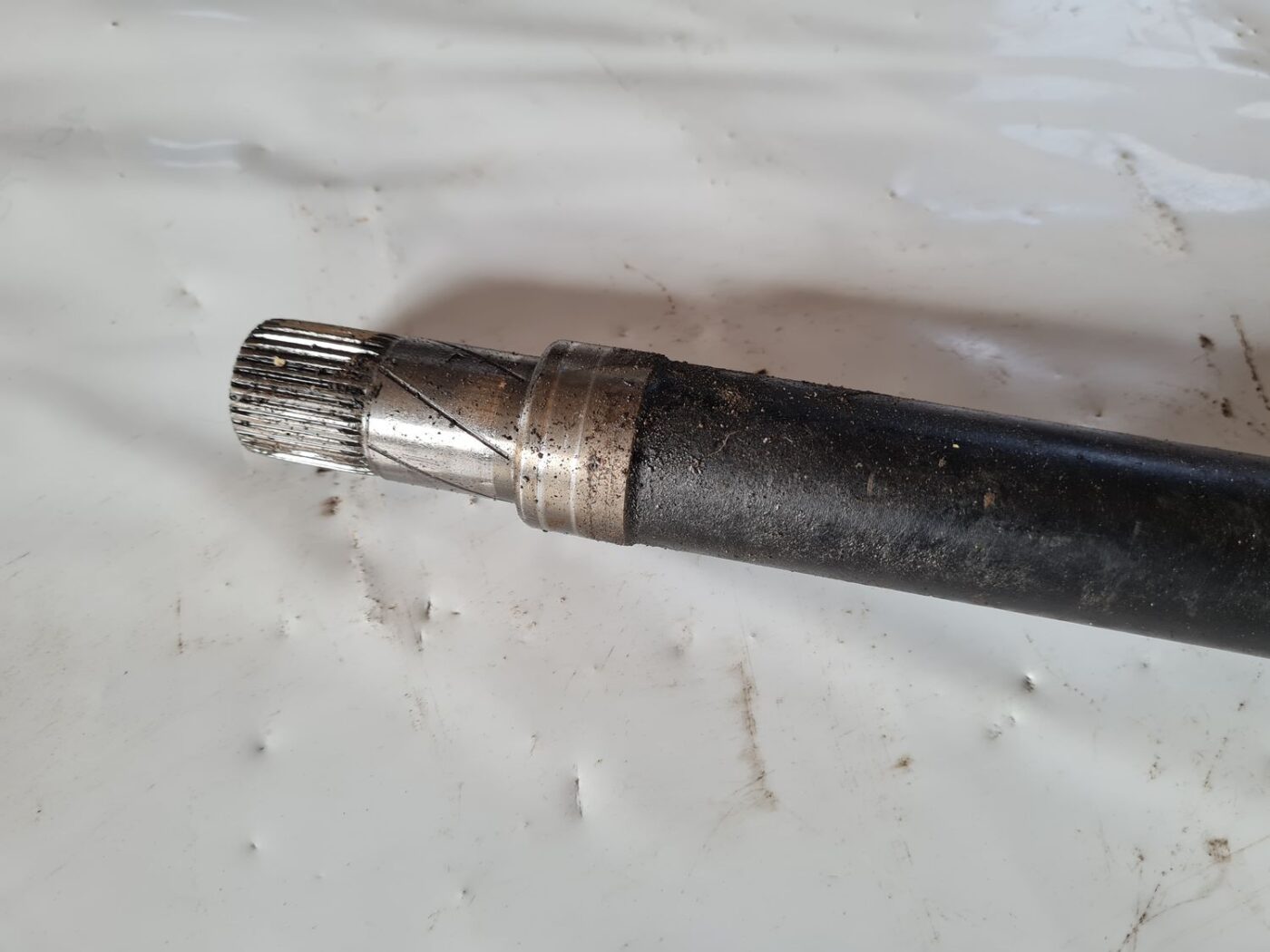 Pusass priekšēja labā priekš FIAT STILO 2003