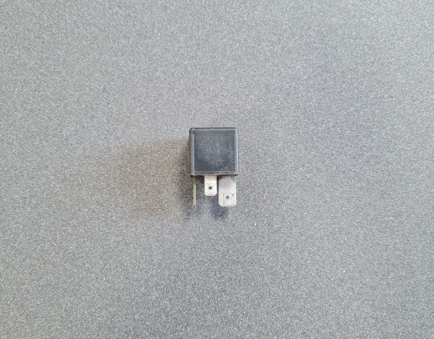 Drošinātāju releja priekš RENAULT 1 Drošinātāju releja priekš RENAULT