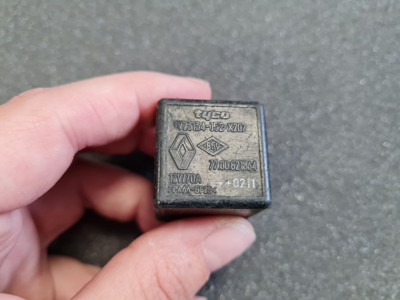 Drošinātāju releja priekš RENAULT 3 Drošinātāju releja priekš RENAULT