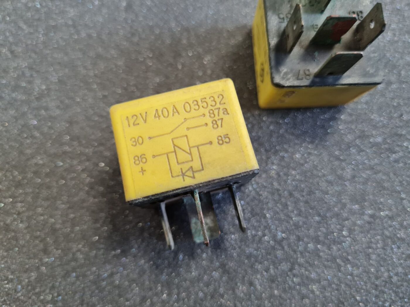 Drošinātāju releja priekš RENAULT 3 Drošinātāju releja priekš RENAULT