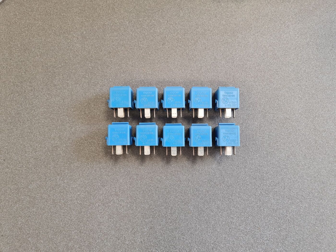 Drošinātāju releja priekš BMW 1 Drošinātāju releja priekš BMW