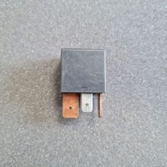 Drošinātāju releja priekš OPEL