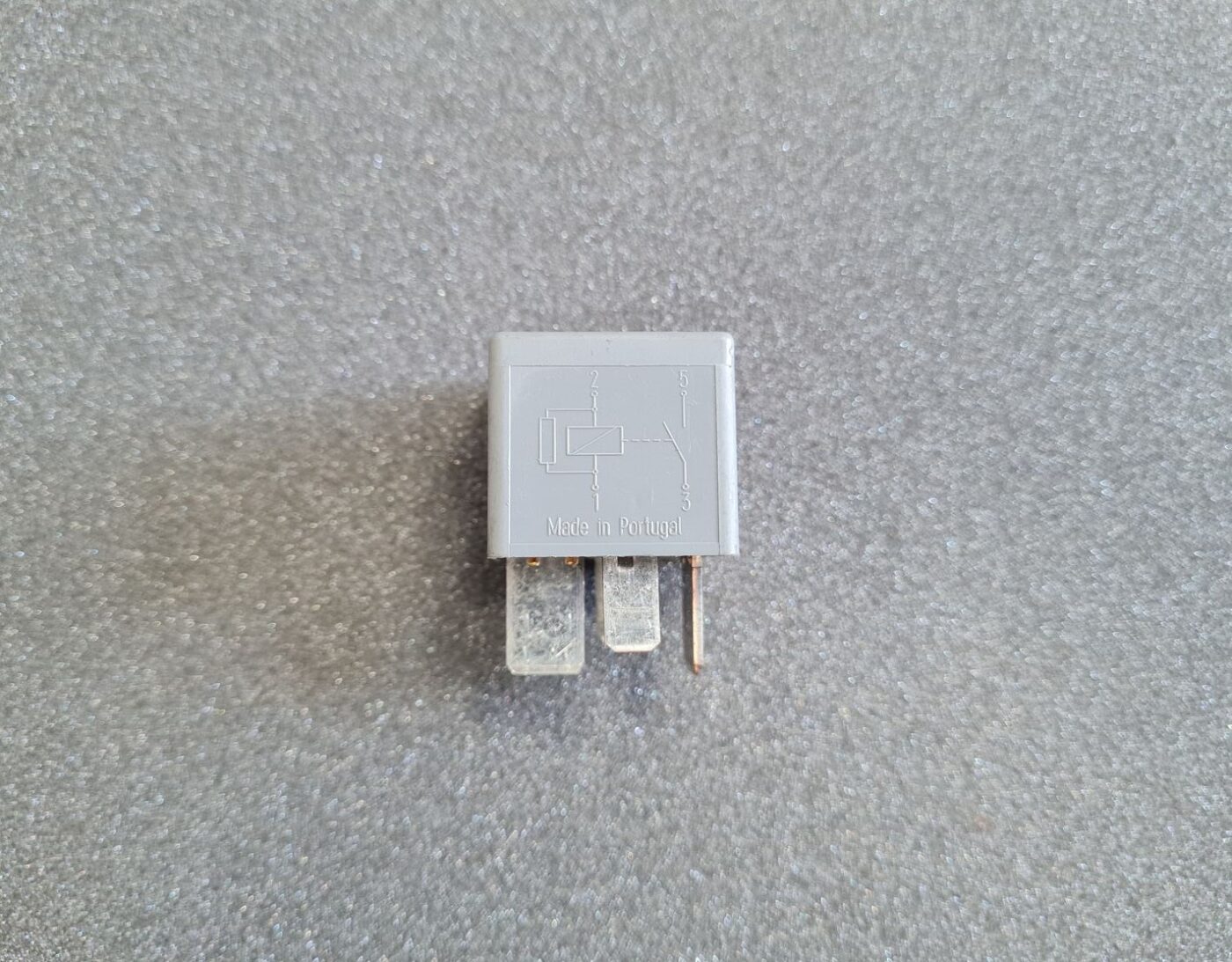 Drošinātāju releja priekš FORD 1 Drošinātāju releja priekš FORD