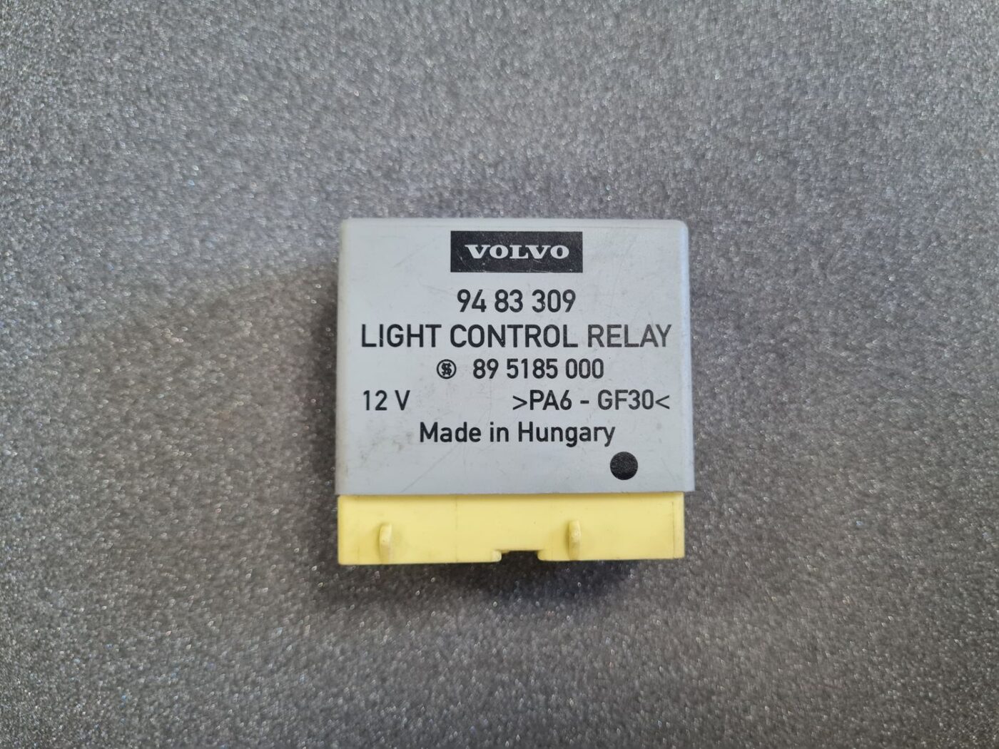 Drošinātāju releja priekš VOLVO 1 Drošinātāju releja priekš VOLVO