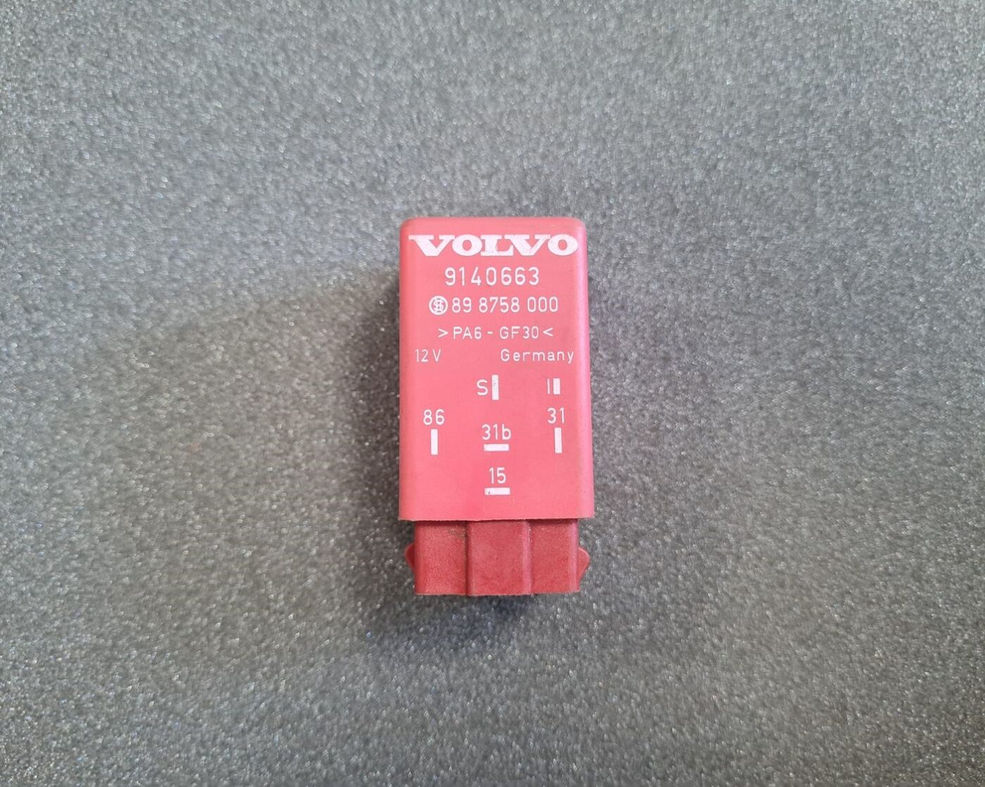 Drošinātāju releja priekš VOLVO 1 Drošinātāju releja priekš VOLVO