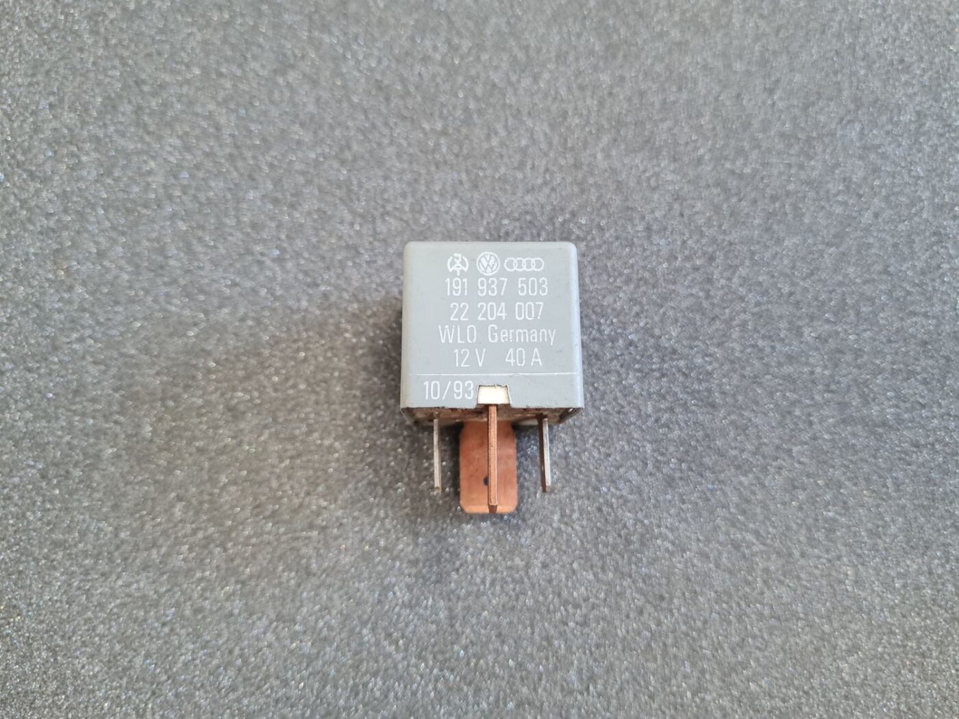 Drošinātāju releja priekš AUDI, VW 1 Drošinātāju releja priekš AUDI, VW