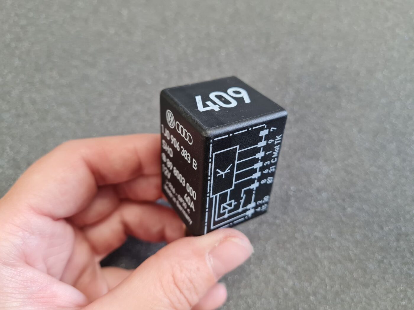 Drošinātāju releja priekš SEAT 3 Drošinātāju releja priekš SEAT