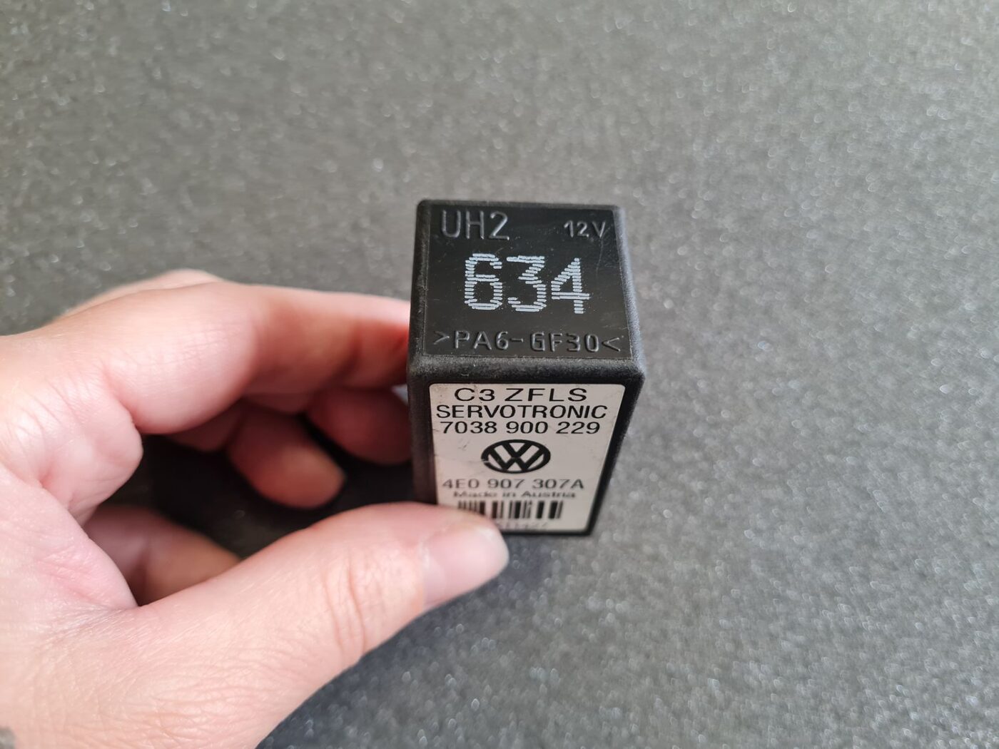 Drošinātāju releja priekš VW 3 Drošinātāju releja priekš VW