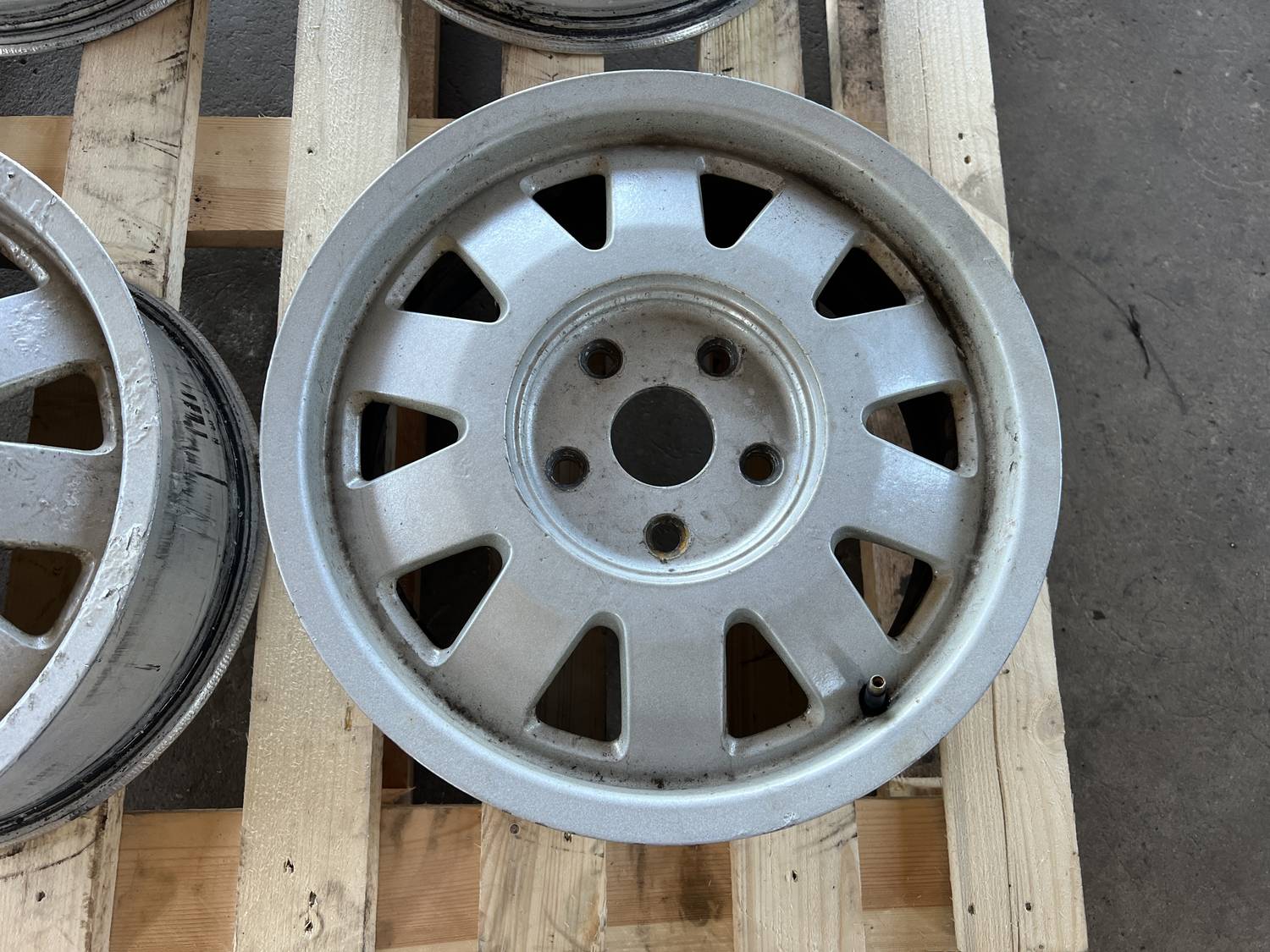 Lietie diski - vieglmetāla (kpl) priekš AUDI A4 1996