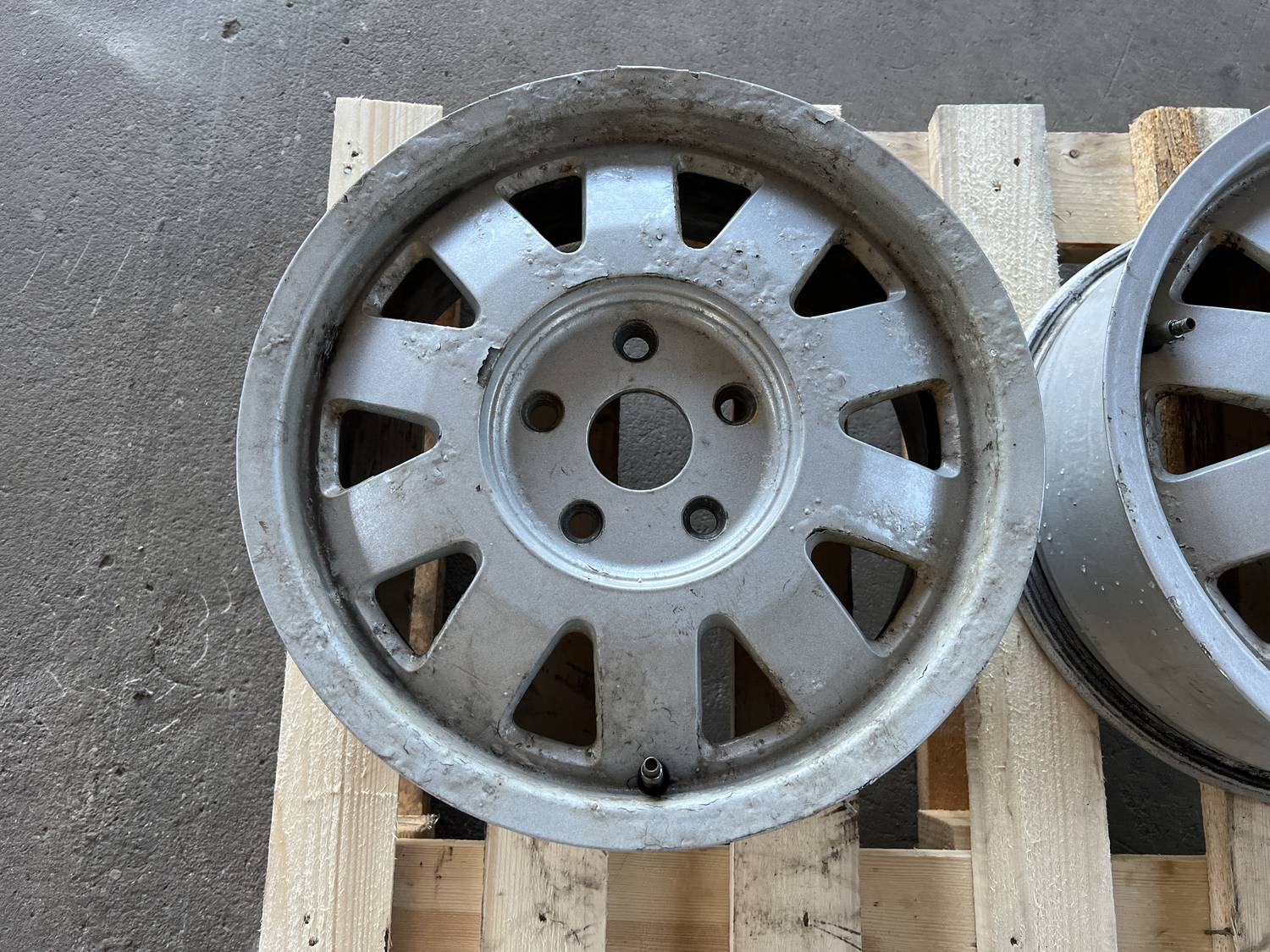 Lietie diski - vieglmetāla (kpl) priekš AUDI A4 1996