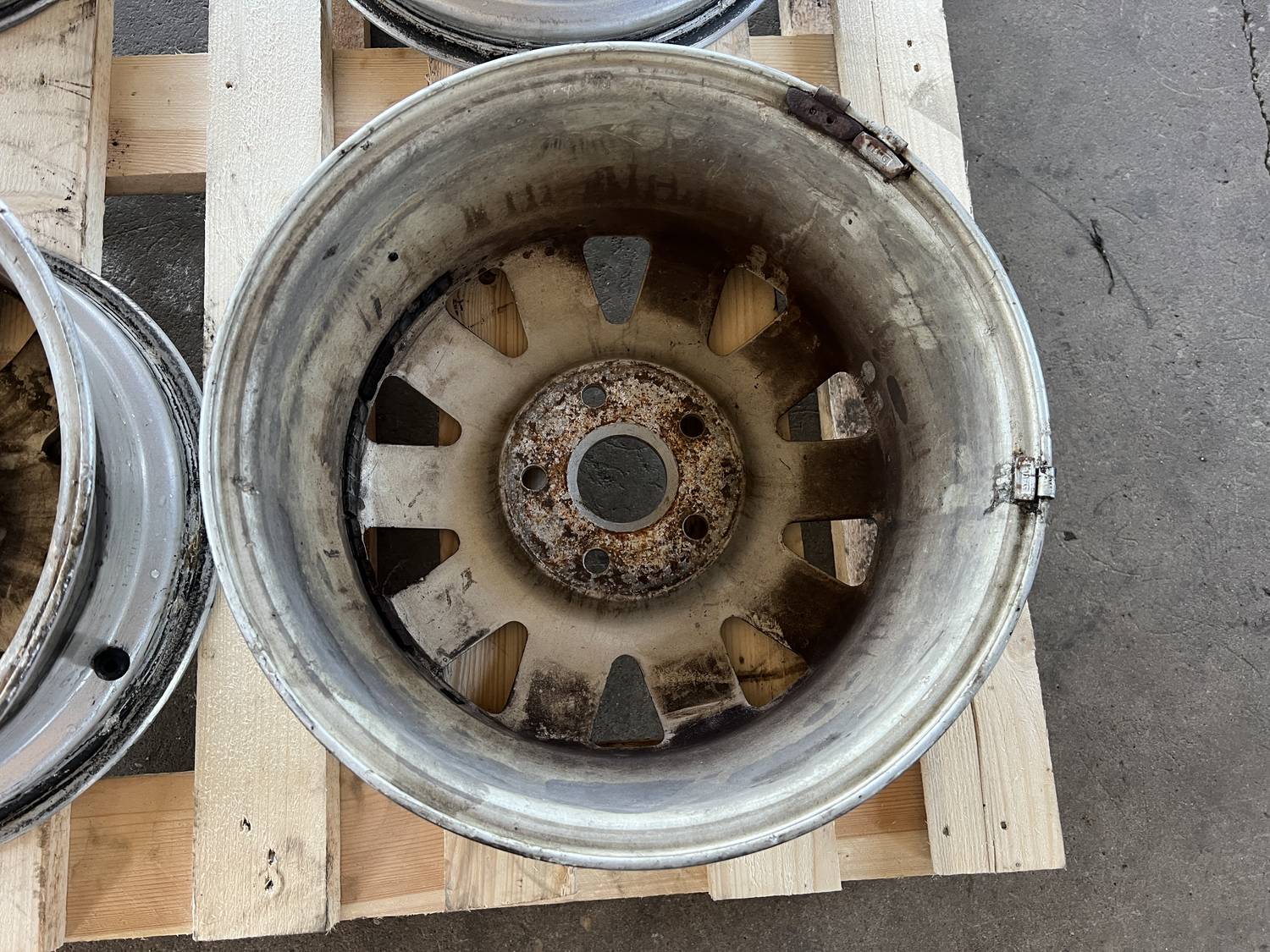 Lietie diski - vieglmetāla (kpl) priekš AUDI A4 1996