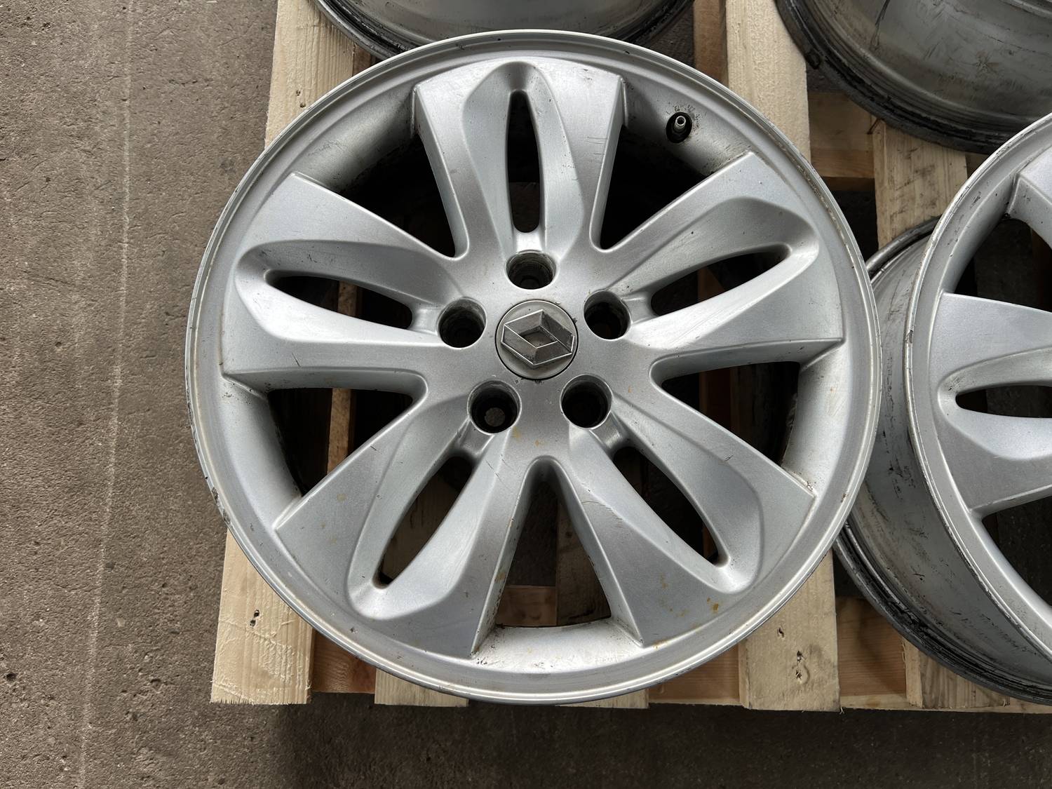 Lietie diski - vieglmetāla (kpl) priekš RENAULT ESPACE IV 2006