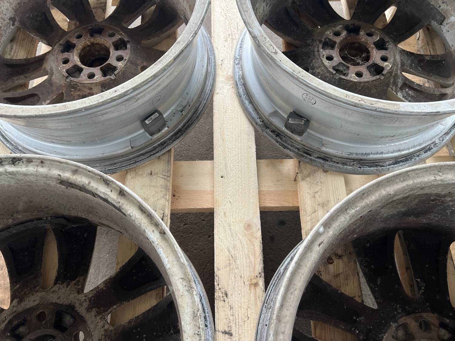 Lietie diski - vieglmetāla (kpl) priekš RENAULT ESPACE IV 2006