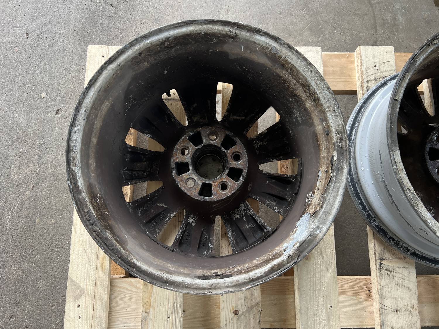 Lietie diski - vieglmetāla (kpl) priekš OPEL VECTRA C 2002 5 Lietie diski - vieglmetāla (kpl) priekš OPEL VECTRA C 2002