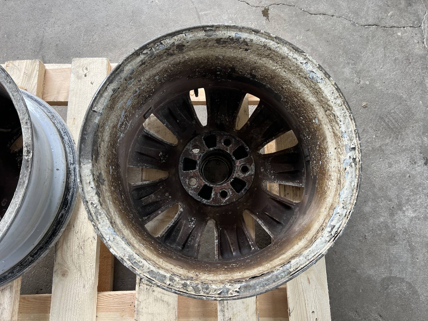 Lietie diski - vieglmetāla (kpl) priekš OPEL VECTRA C 2002 4 Lietie diski - vieglmetāla (kpl) priekš OPEL VECTRA C 2002