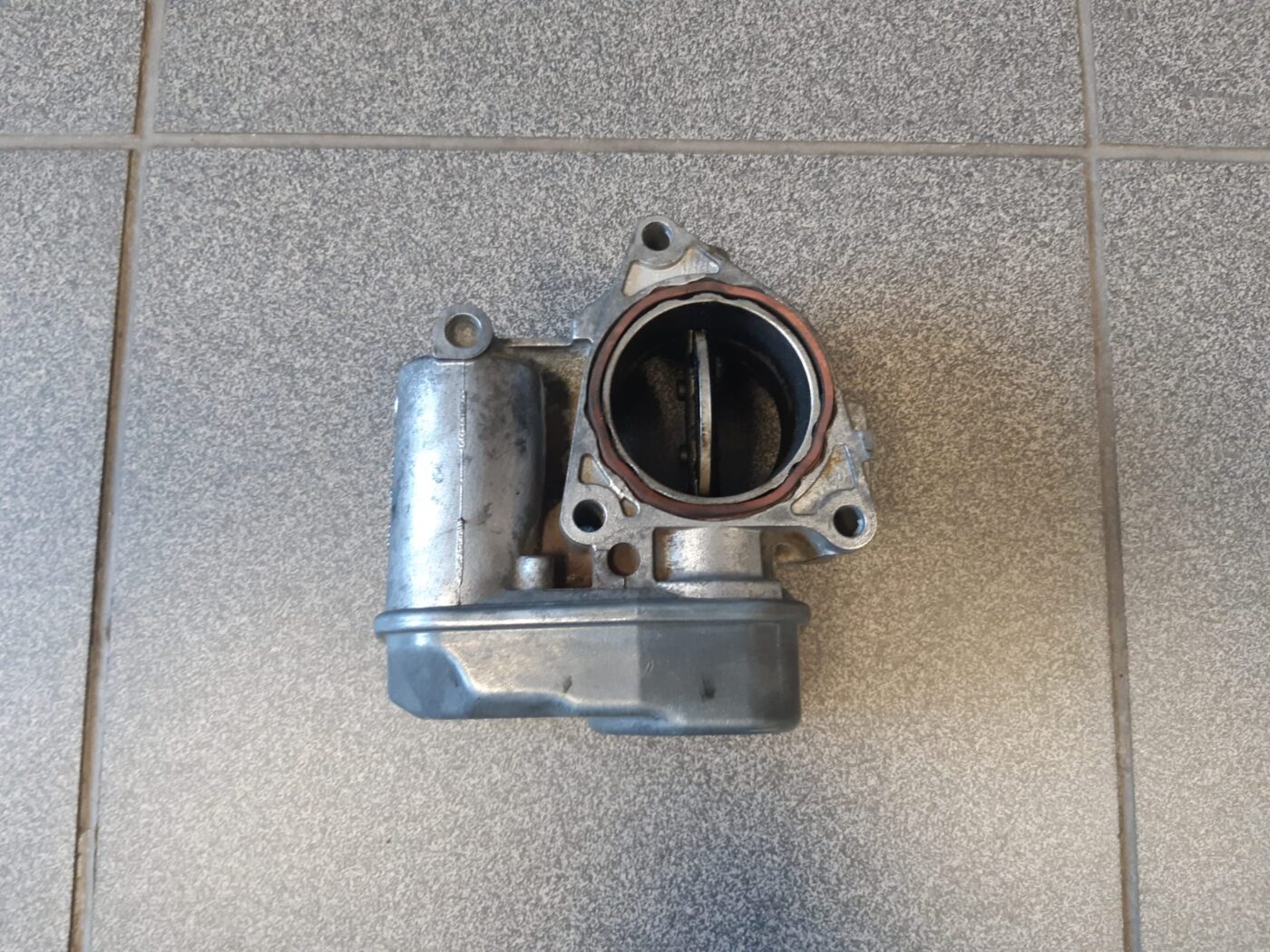 Droseļvārsts priekš DODGE JOURNEY 2010 6 Droseļvārsts priekš DODGE JOURNEY 2010