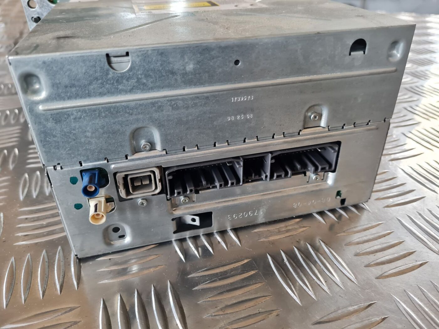 CD/DVD/Navigācijas bloks priekš DODGE JOURNEY 2010 7 CD/DVD/Navigācijas bloks priekš DODGE JOURNEY 2010