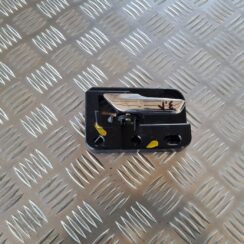 Salona durvju rokturis, priekšējais kreisais priekš DODGE JOURNEY 2010