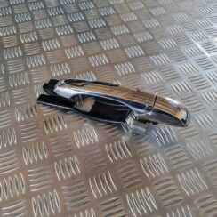 Aizmugurējāis labais durvju rokturis priekš DODGE JOURNEY 2010