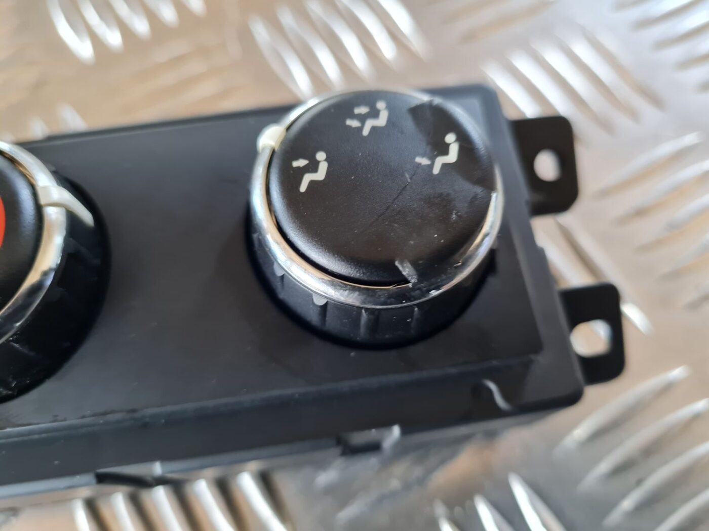 Klimata kontroles bloks priekš DODGE JOURNEY 2010 8 Klimata kontroles bloks priekš DODGE JOURNEY 2010