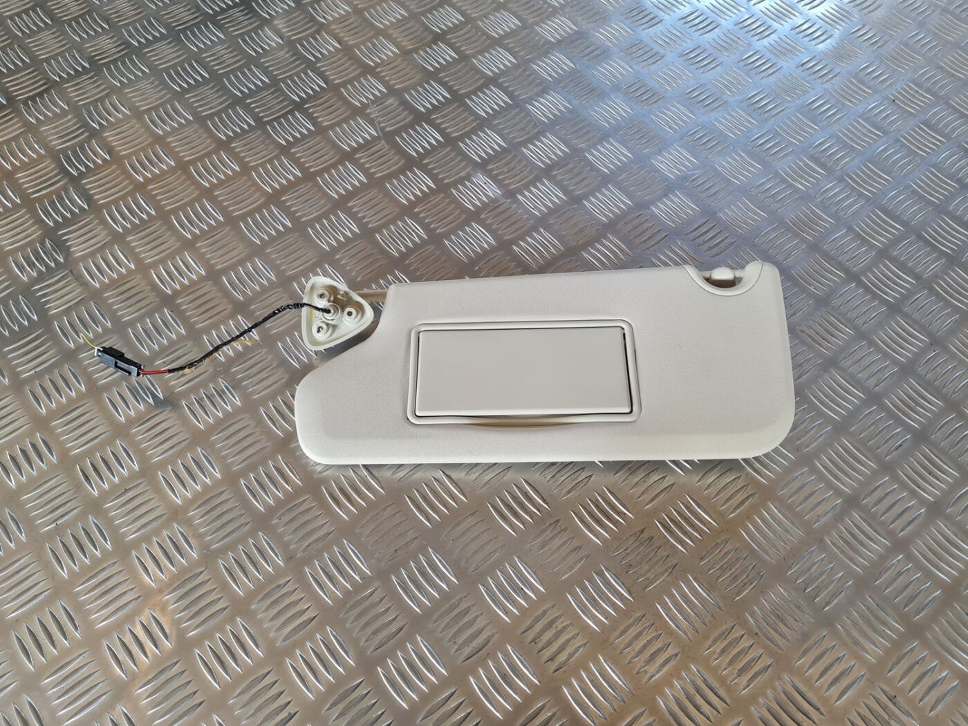 Saules aizsargs priekš DODGE JOURNEY 2010 1 Saules aizsargs priekš DODGE JOURNEY 2010