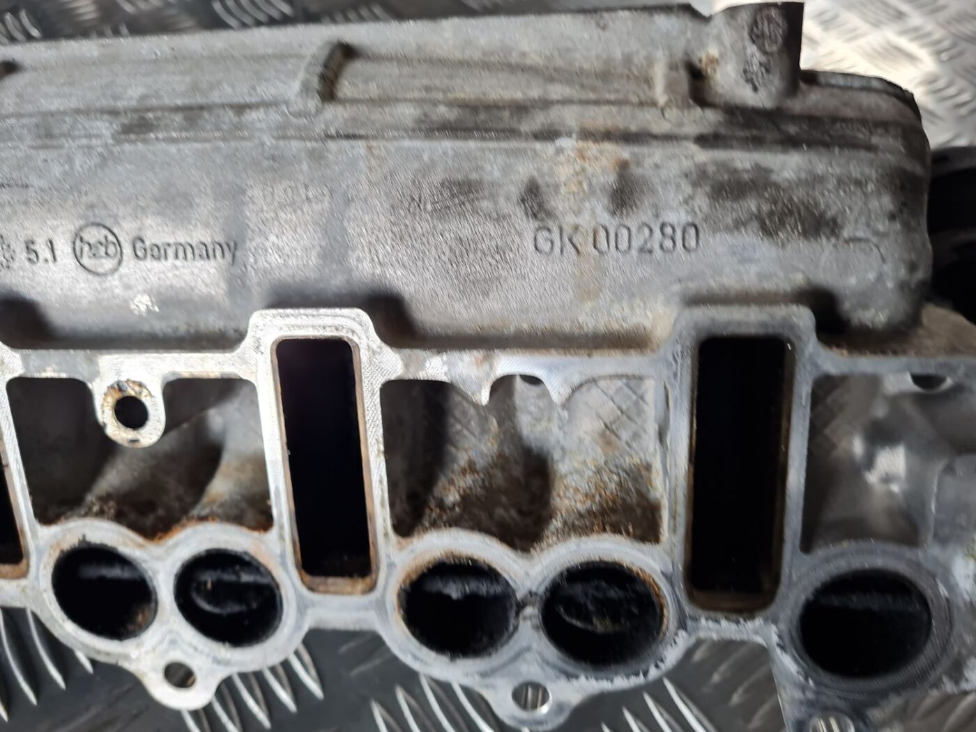 Ieplūdes kolektors priekš DODGE JOURNEY 2010 6 Ieplūdes kolektors priekš DODGE JOURNEY 2010