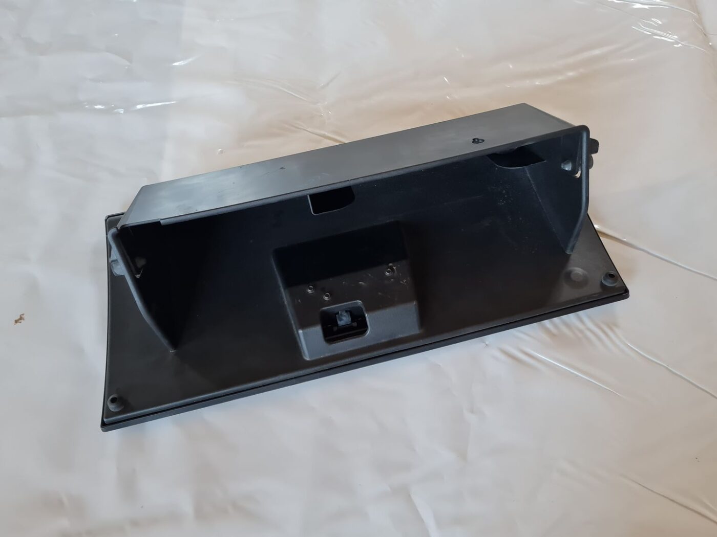 Mantu glabāšanas nodalījums pasažiera pusē priekš DODGE JOURNEY 2010 4 Mantu glabāšanas nodalījums pasažiera pusē priekš DODGE JOURNEY 2010