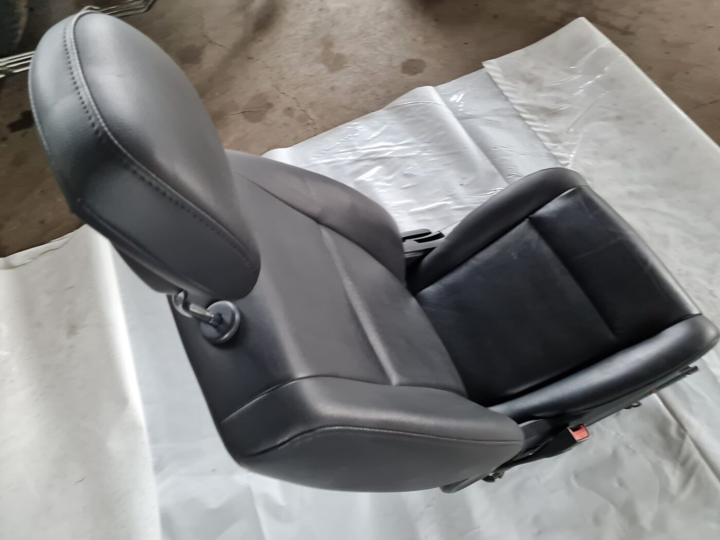 Priekšējais kreisais sēdeklis priekš DODGE JOURNEY 2010