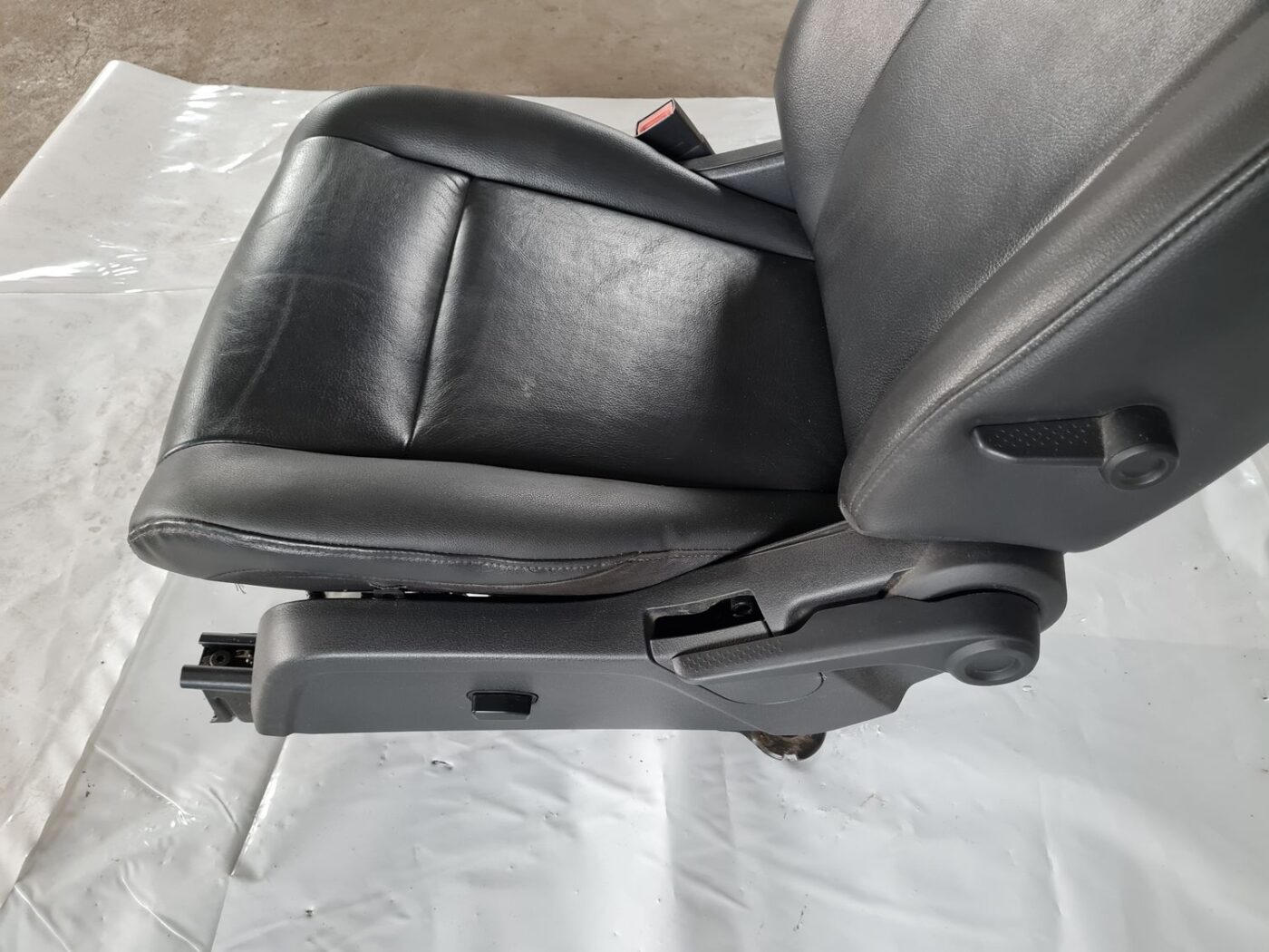 Priekšējais kreisais sēdeklis priekš DODGE JOURNEY 2010