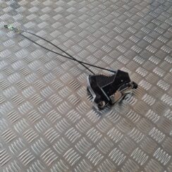 Priekšējo labo durvju slēdzene priekš TOYOTA AURIS 2007