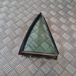 Labo durvju stūra stikls priekš TOYOTA AURIS 2007