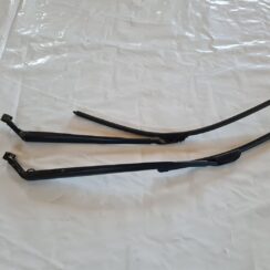 Vējstikla slotu turētāju komplekts priekš TOYOTA AURIS 2007