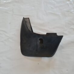 Aizmugurējais kreisais dubļusargs priekš TOYOTA AURIS 2007