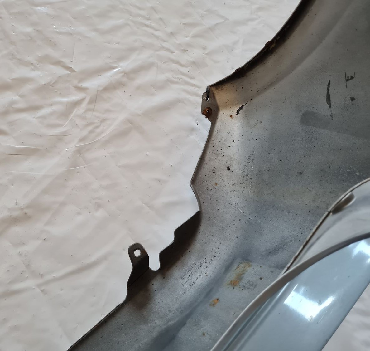 Aizmugures buferis priekš TOYOTA AURIS 2007 4 Aizmugures buferis priekš TOYOTA AURIS 2007