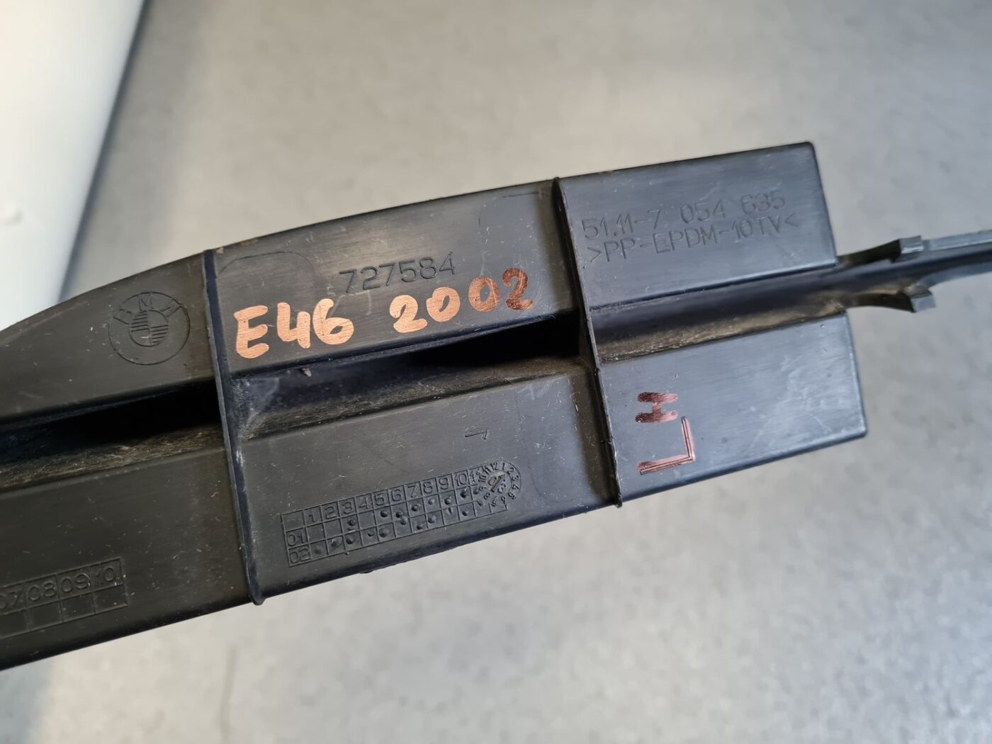 Miglas luktura reste, pa kreisi priekš BMW 318D E46 2002 SEDAN 4 Miglas luktura reste, pa kreisi priekš BMW 318D E46 2002 SEDAN